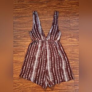 NWT Wild Fable Brown and White Backless Dress. Size Small